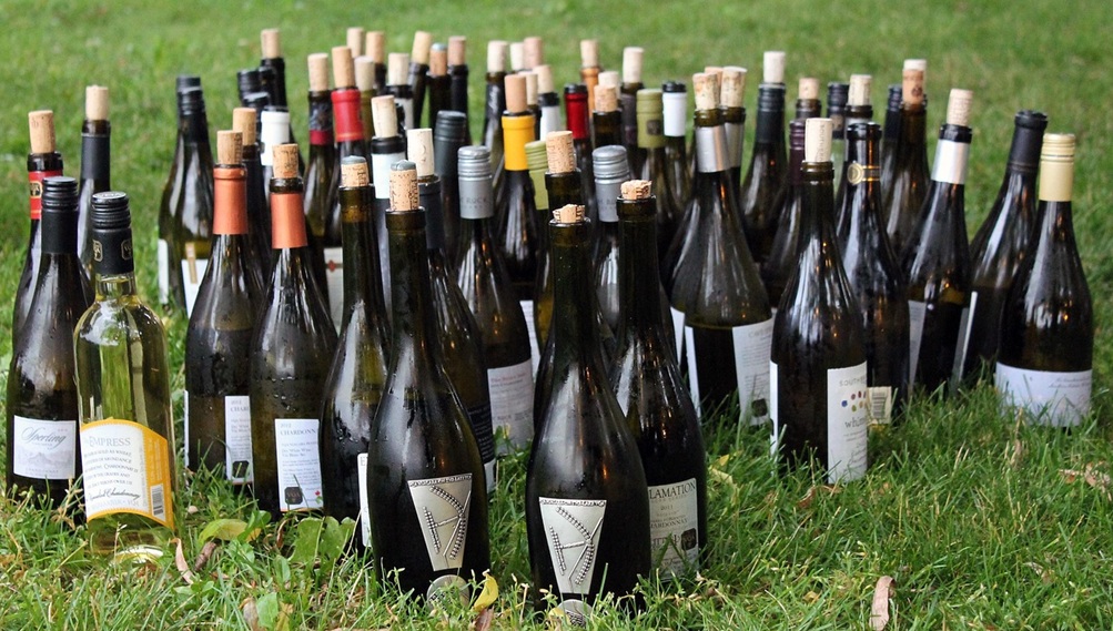 Las Botellas De Vino